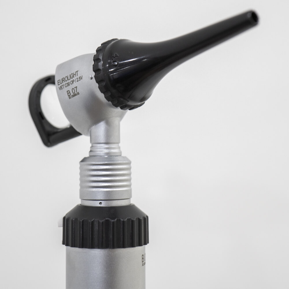 01.11136.001 KaWe ветеринарен отоскоп EUROLIGHT VET C30, отворен, (к-т с ушни спекулуми Ø 4.0,5.0,7.0 мм)